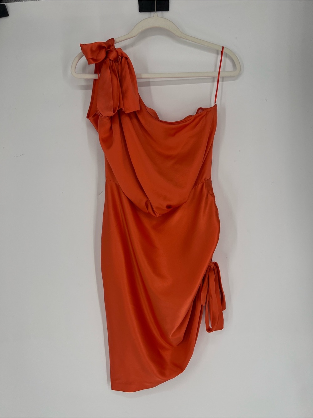 Retrofete Silk Blend Bow One-Shoulder Orange Draped Designer Cocktail Mini Dress - Picture 1 of 8